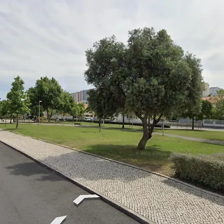 Montaj Holidays Lisbon Corroios